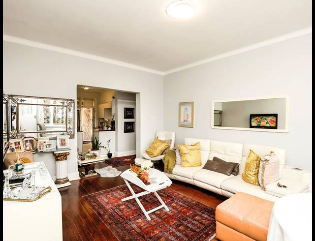2.5 BEDROOM APARTMENT FOR SALE IN ESSENWOOD